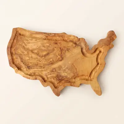 olive wood america map shape cutting board with juice groove