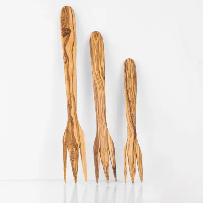 olive wood dessert fork with three tines