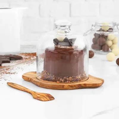 olive wood cake plate with dome and small spoon