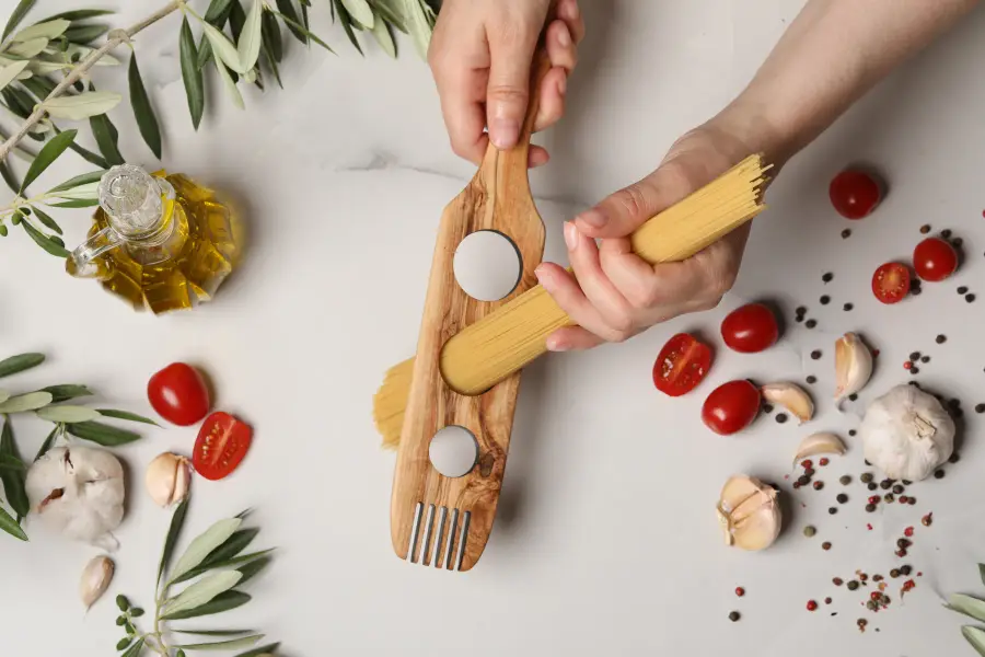 olive wood utensils & gadgets
